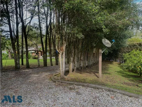 Casa Finca Con Cancha De Futbol(mls#248541)