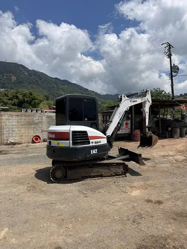 Bobcat E42 Año 2020