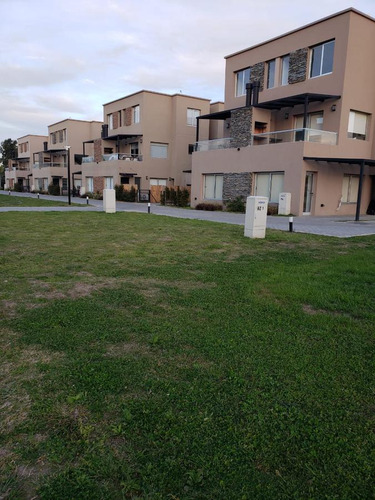 Departamento De 2 Ambiente En Green Village Pilar | Vco Propiedades