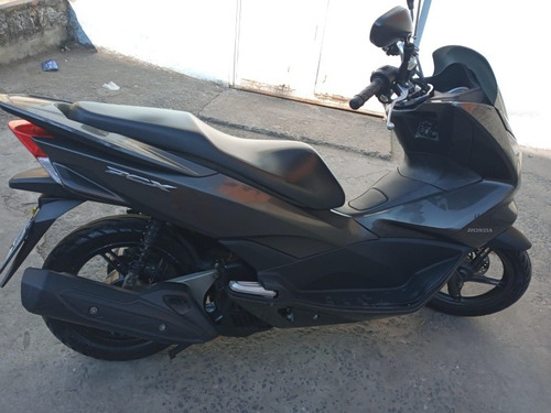 Imagem 1 de 6 de Honda Pcx