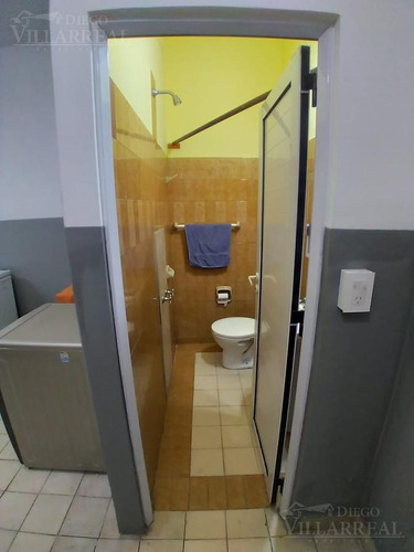 Imagen 24 de 30 de Casa - Hurlingham - Venta - Oportunidad - 4 Amb - 4 Ambientes