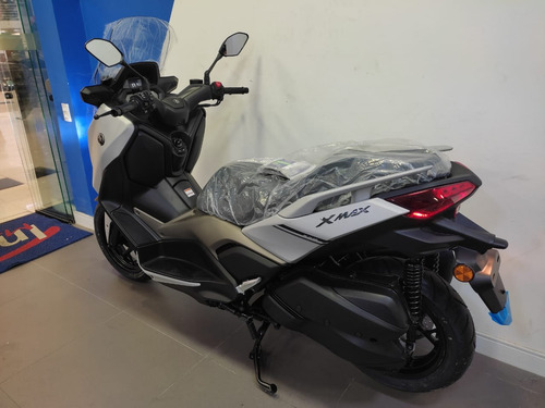 Xmax 250 Connected 2025