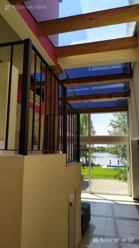 Imagen 3 de 23 de Excelente Casa Al Agua En Santa Catalina!