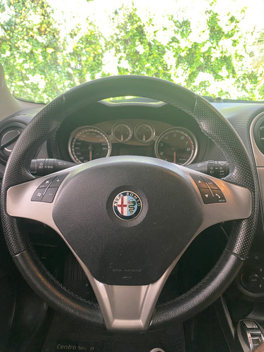 Alfa Romeo Mito 1.4 Distinctive T 155cv