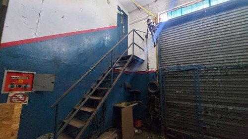 Galpon Con Vivienda En Venta En Lanus Oeste