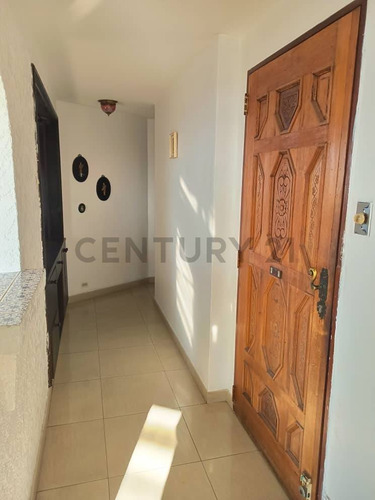 Cd.alquiler De Penthouse. Avenida Andres Bello.