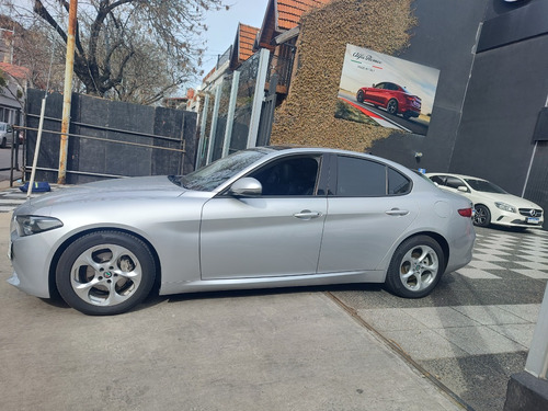Alfa Romeo Giulia 2.0 200cv 200 Distinctive