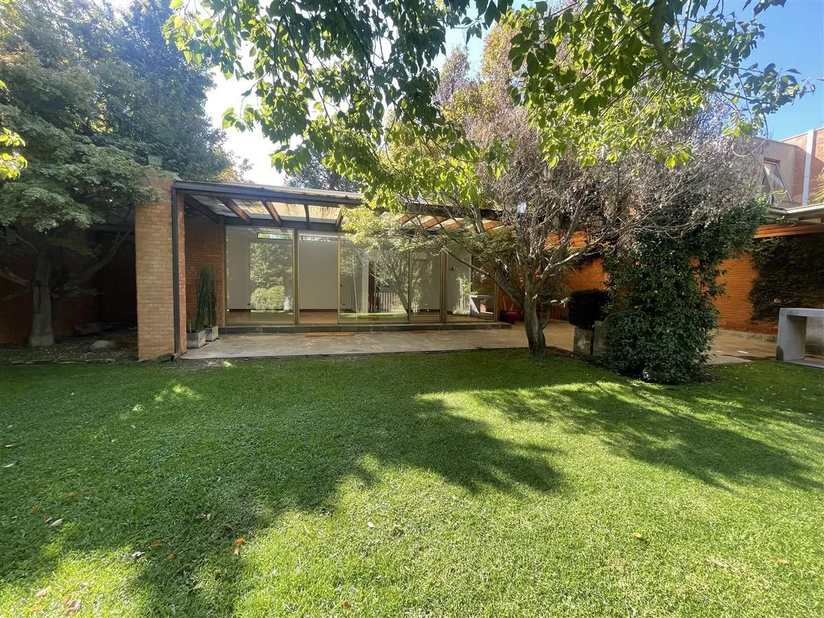 Imagen 2 de 30 de Casa En Venta De 5 Dorm. En Lo Barnechea