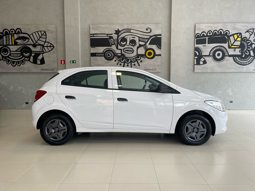 Chevrolet Onix ONIX HATCH LS 1.0 8V FLEXPOWER 5P MEC.