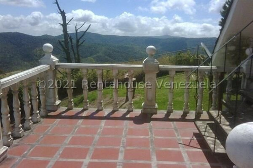 Imagen 6 de 16 de Ls Vende Chalet Via Carayaca El Junkito 23-8828