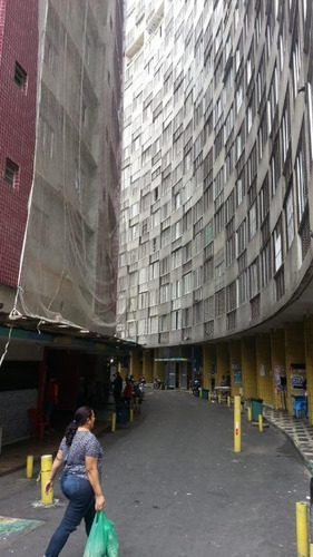 Imagem 13 de 15 de Kitnet Com 1 Dormitório Para Alugar, 30 M² Por R$ 800,00/mês - Bela Vista - São Paulo/sp - Kn0136