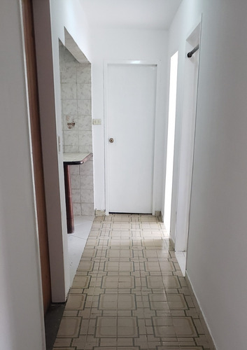Imagen 5 de 13 de Venta De Apartamento Cómodo En El Llanito