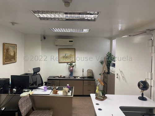 Imagen 3 de 14 de Galpón En Venta En San Martin (mg) +58 424 280 09 21