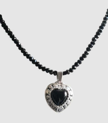 Collar Corto De Cristal De Roca Con Dije Corazón De Plata