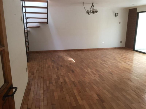 Imagen 3 de 14 de Casa En Venta De 4 Dorm. En Ñuñoa