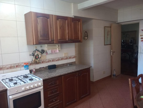 Imagen 13 de 19 de Departamento -4 Ambientes-la Rioja 200- Balvanera
