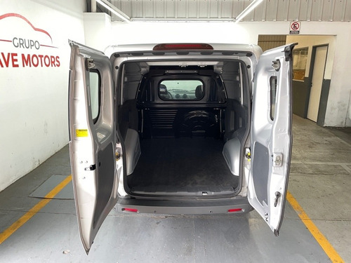 Imagen 4 de 13 de Fiat Fiorino 1.4 Fire Evo 87cv 2021 Okm Patendada Af227 Nv