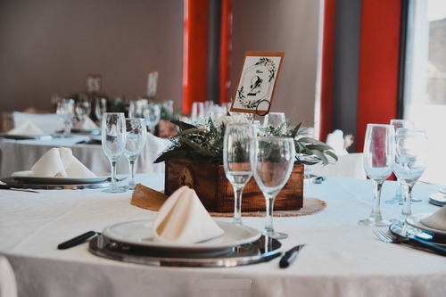 Quinta Para Eventos Y Fiestas/zona Oeste/hurlingham/ Salon De Fiestas. A Minutos De Capital Y Al Rededores Cerca Del Shoping Plaza Oeste . / Exelente Ubicacion.