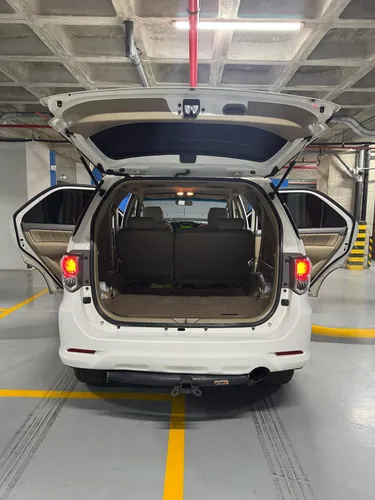 Toyota Fortuner Sr 2013