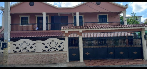 Casa En Los Rosales, Santo Domingo Este (casa De 2 Niveles) Oportunidad De Inversión 