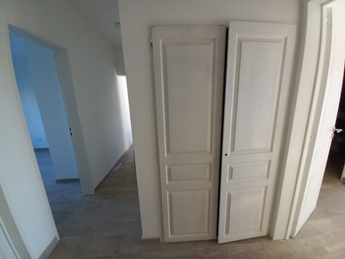 Imagen 19 de 27 de Casa En Venta En San Ramiro