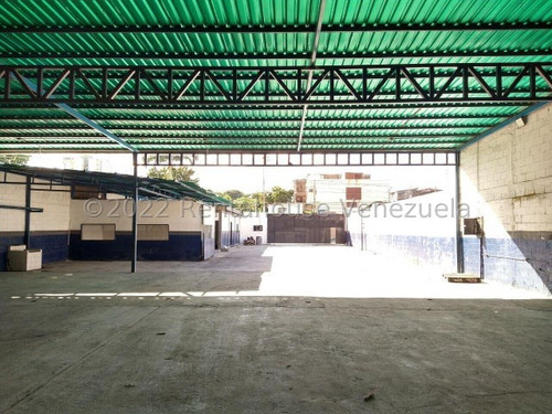 Galpón En Venta Centro De Barquisimeto Kenlimar Nieto 23-16483