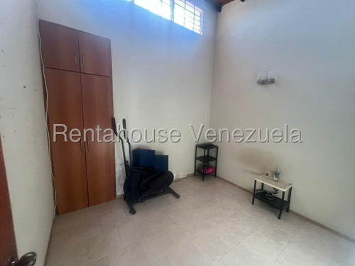 Casa En Venta Cabudare Urb Oasis Codigo 2 5 1 8 1 7 8 Mildred Traemos Para Ti Esta Linda Casa En Cabudare En Un Conjunto Privado Remodelada Con Un Concepto Moderno Cocina Moderna Y Unos Acab