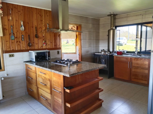Parcela Con Casa, 4 Dorm Y 4 Baños, Huellanto, Gorbea