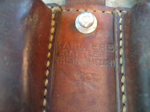 Imagen 5 de 10 de Antigua Mochila Ejercito Suizo 1949 En Cuero Pony Fur