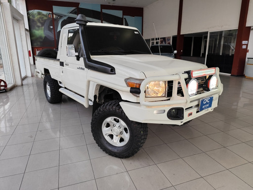 Toyota Macho Pick-up 4x4