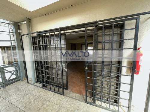 Imagen 5 de 24 de Piso De Oficinas Completo, A Metros De Plaza De Armas