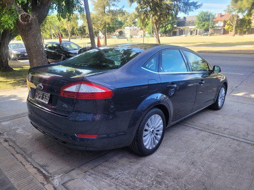Ford Mondeo 2.0 Ghia Mt