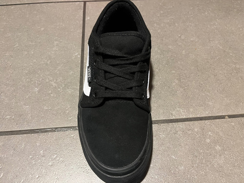 Zapatilla Skate Unisex Chukka Low Sidestripe Negro Vans (1u) (Usado)