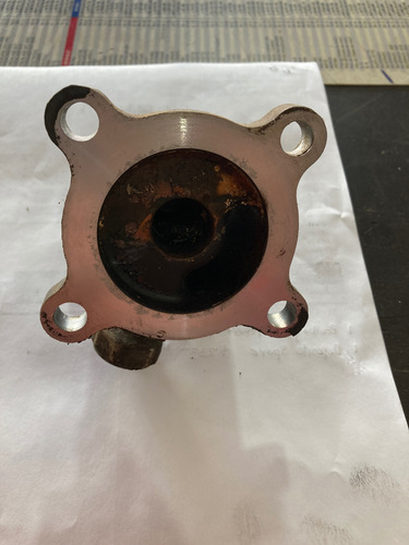 Base Filtro Aceite Nissan Pup D21 2.4 (Usado)