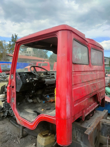 Imagen 9 de 12 de Freightliner Fl70 2003 Cummins Isb 205hp 300,000km