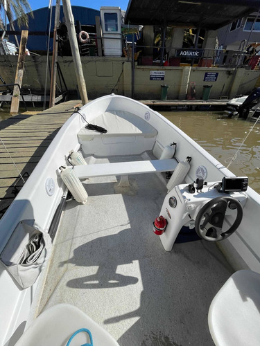 Imagen 4 de 15 de Tracker Lancha Usada Larsen Marine Suzuki 70 Hp 4 Tiempos