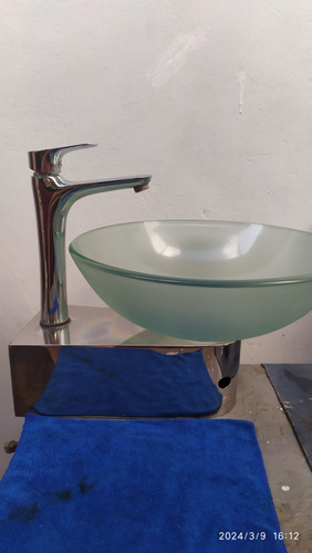 Pileta Para Baño Con Base De Acero Inoxidable.