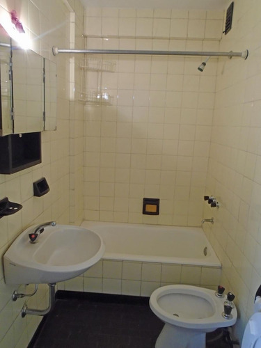 Venta Departamento De 2 Ambientes En Vicente López