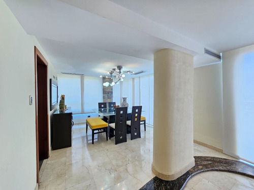 Apartamento En Venta En Los Naranjos
