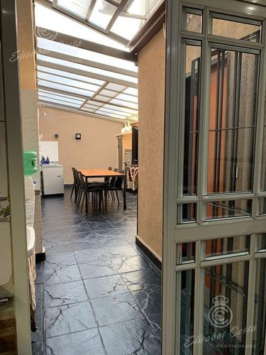 Imagen 17 de 22 de Triplex Con Inmenso Patio-quincho Con Parrilla. - Piñeyro