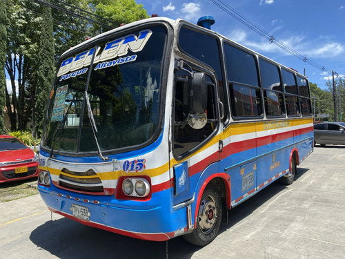 Buseta Agrale Ma 8.5tca Plus E 30 Pasajeros 2006
