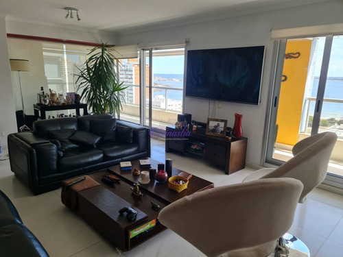 Imagen 2 de 23 de Alquiler Temporario Apartamento 3 Dormitorios En Playa Mansa, Punta Del Este.