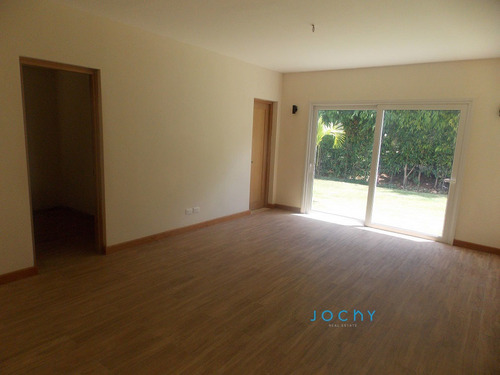 Imagen 4 de 14 de Jochy Real Estate Vende Villa En Casa De Campo, La Romana