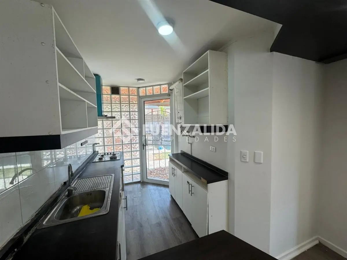 Imagen 4 de 17 de Venta Peñaflor 3d 3b Con Piscina