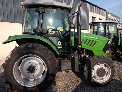 Imagen 2 de 11 de Tractor Tipo John Deere Marca Chery Bylion 105 Hp
