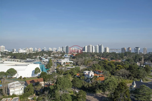 Espectacular Apartamento En El Corazón De Punta Del Este