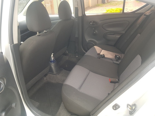 Imagem 3 de 9 de Nissan Versa 2016 1.0 12v S 4p