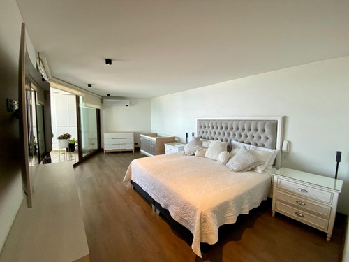 Vendo Departamento De Lujo Con Vista Increíble Primera Línea