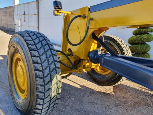 Imagen 8 de 13 de Motoconformadora John Deere 772bh Caterpillar Case Komatsu