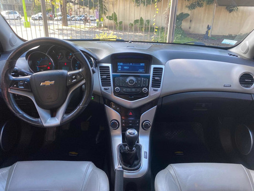 Imagen 6 de 10 de Chevrolet Cruze 2012 1.8 Ltz Mt 4 P